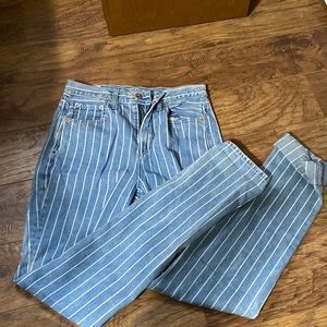 American Eagle Mom Jeans